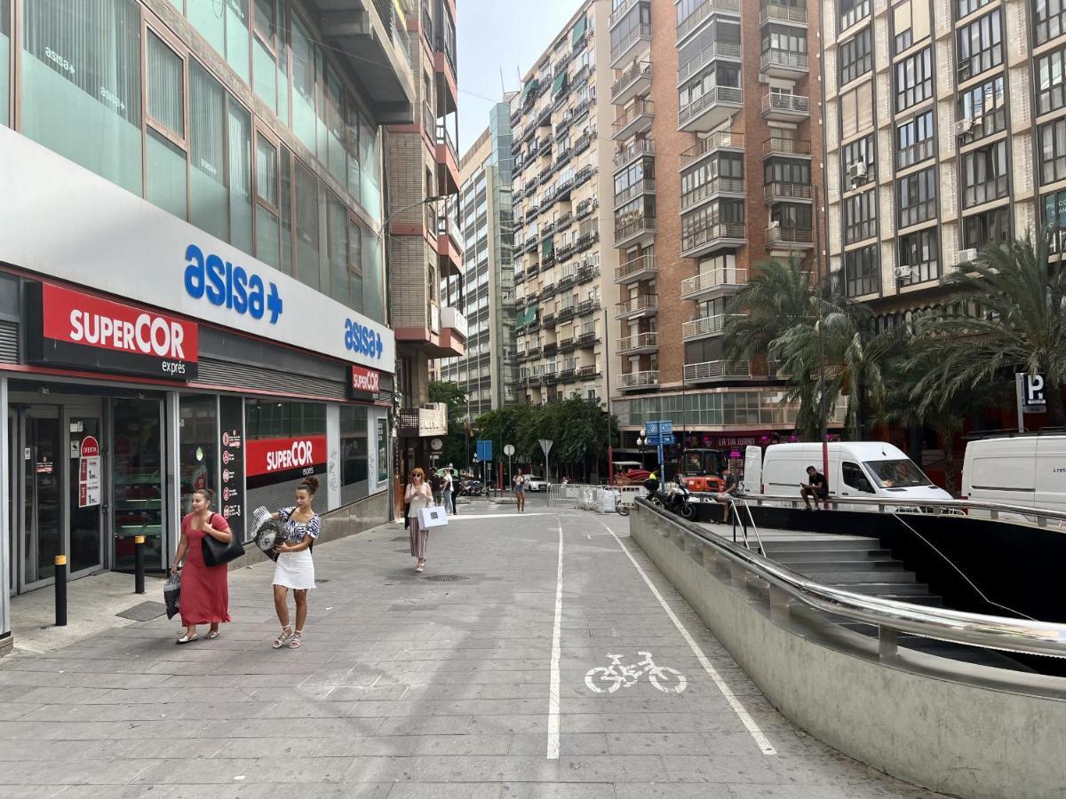 Cozy San Cristobal Apartment In Heart Of Alicante Ngoại thất bức ảnh