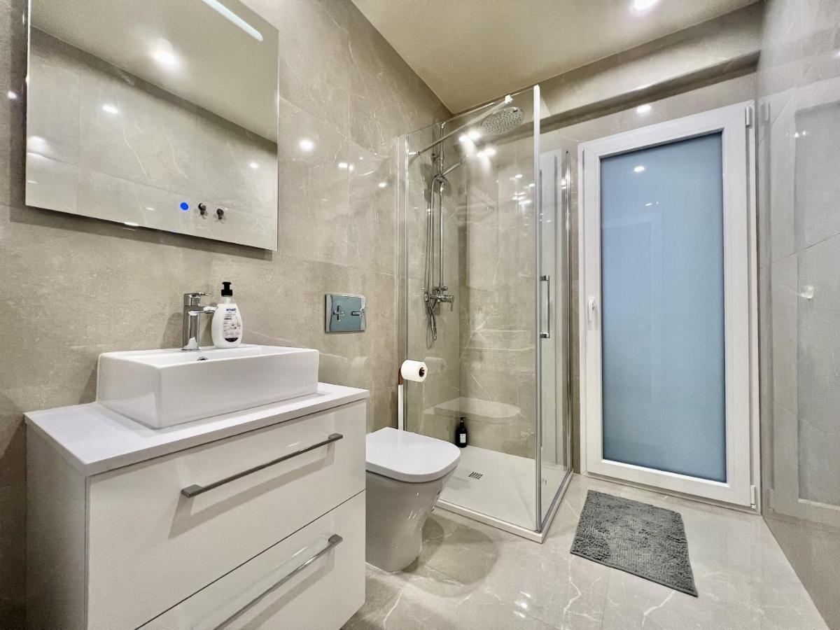 Cozy San Cristobal Apartment In Heart Of Alicante Ngoại thất bức ảnh