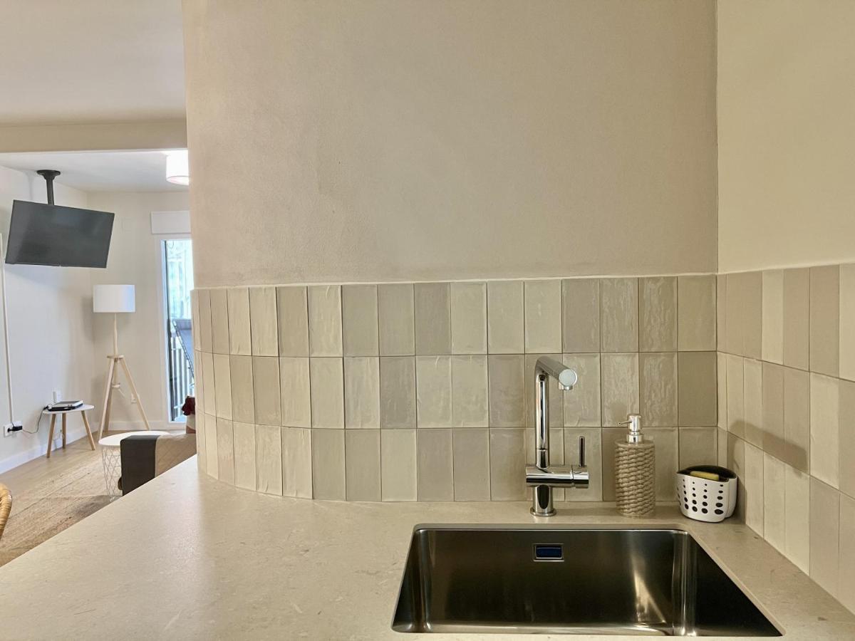 Cozy San Cristobal Apartment In Heart Of Alicante Ngoại thất bức ảnh