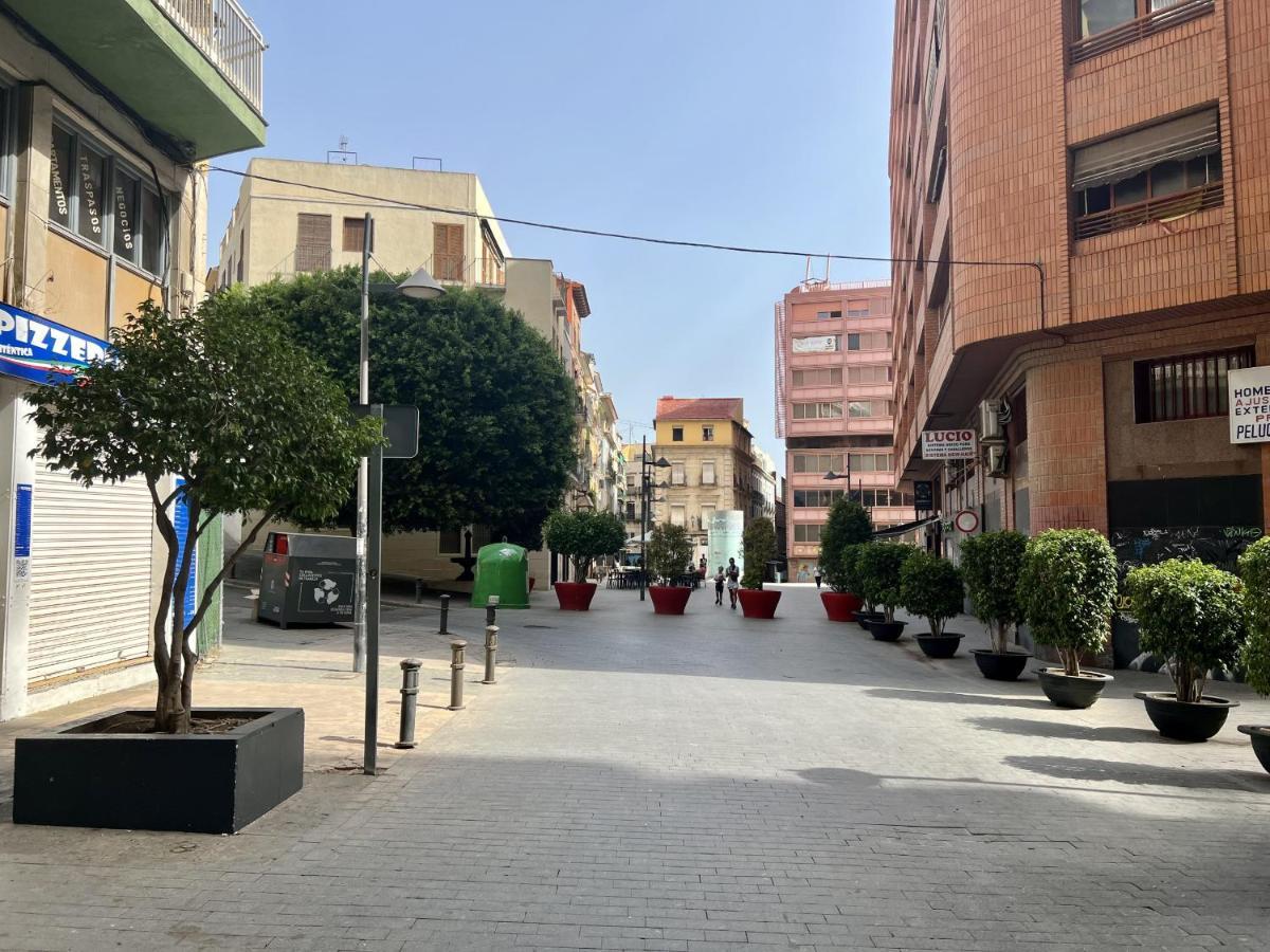 Cozy San Cristobal Apartment In Heart Of Alicante Ngoại thất bức ảnh