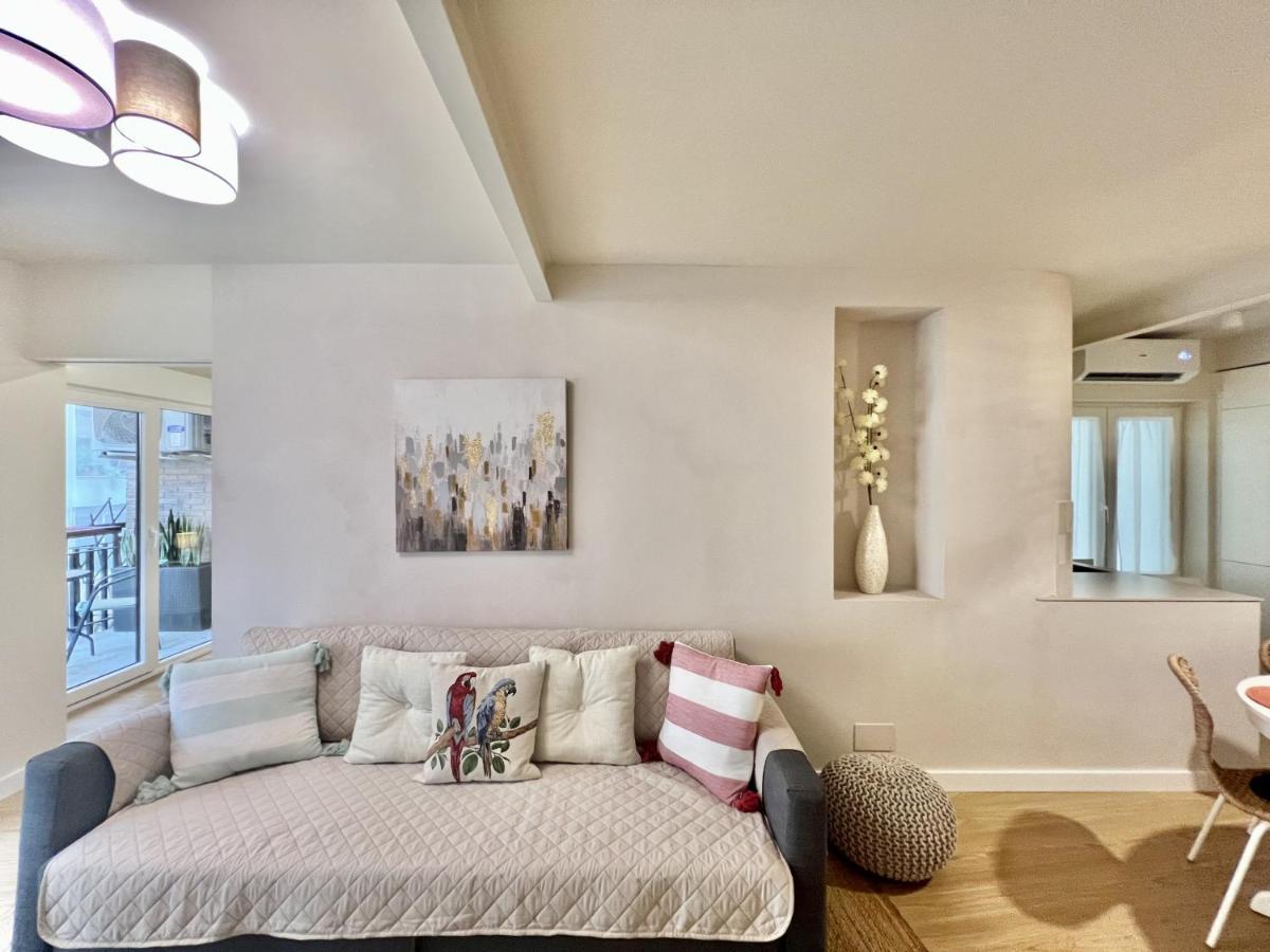 Cozy San Cristobal Apartment In Heart Of Alicante Ngoại thất bức ảnh