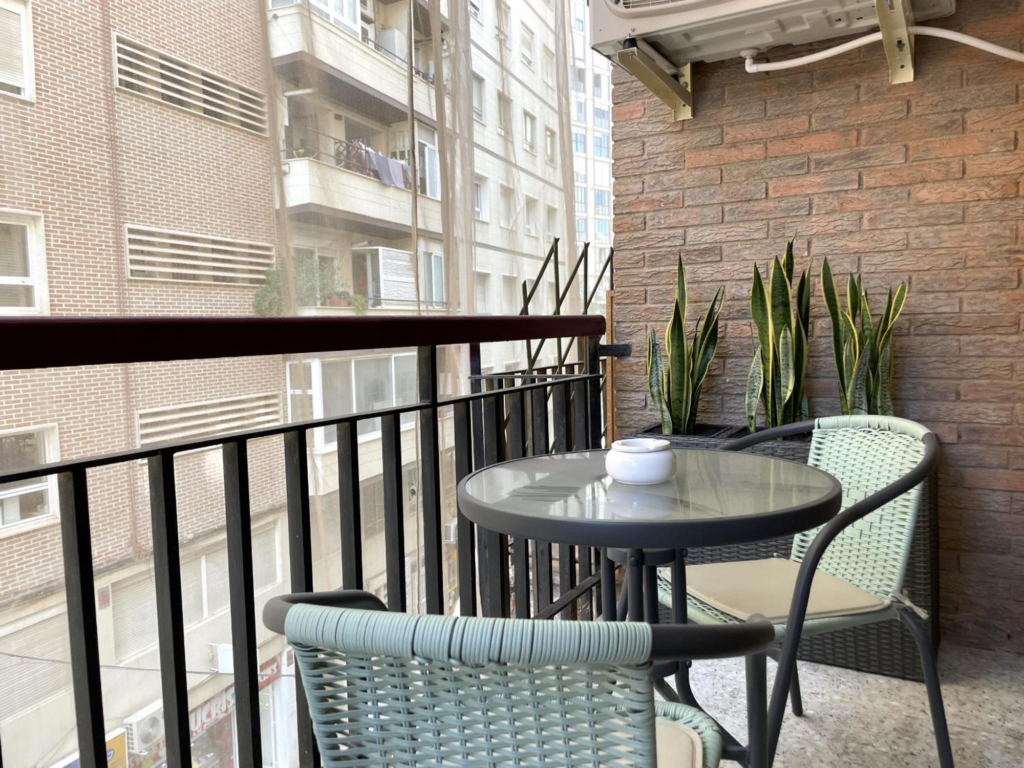 Cozy San Cristobal Apartment In Heart Of Alicante Ngoại thất bức ảnh